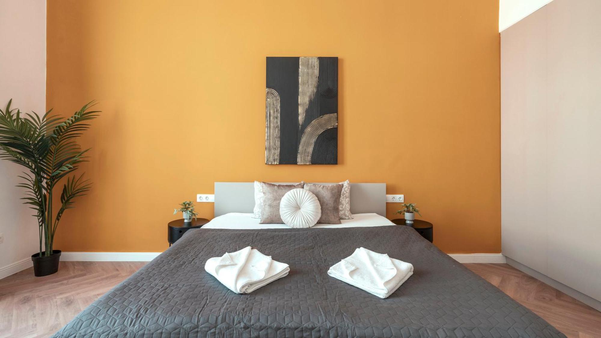 Exclusive Central 3Bedrm Stylish Residence By Prestige Homes Будапеща Екстериор снимка